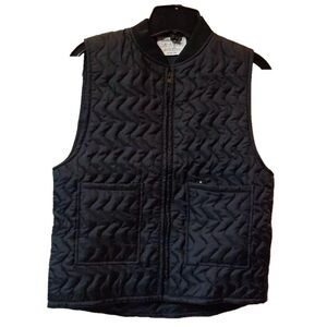 NEW AGE Plug-In Heated Vest – Size Large – Made in Canada - quilted, navy blue